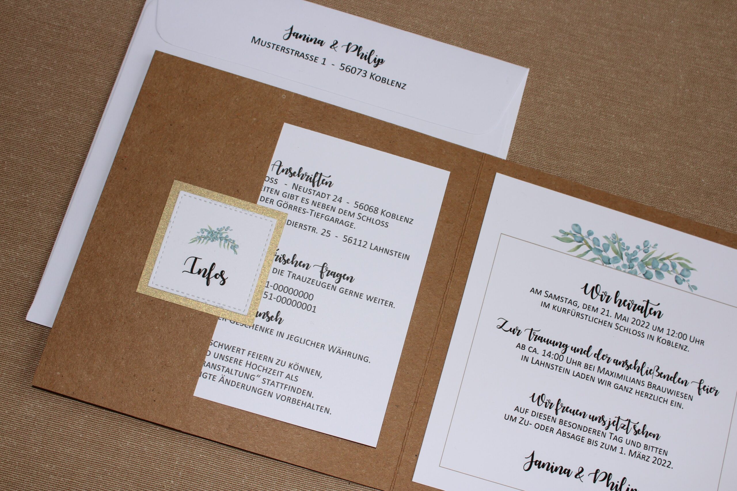 Serie Passin Einladung aus Kraftpapier mit Einstecktasche innen Einladung Hochzeit im Pocketstil mit Einstecktasche aus Kraftpapier, gedruckt auf weißem Karton